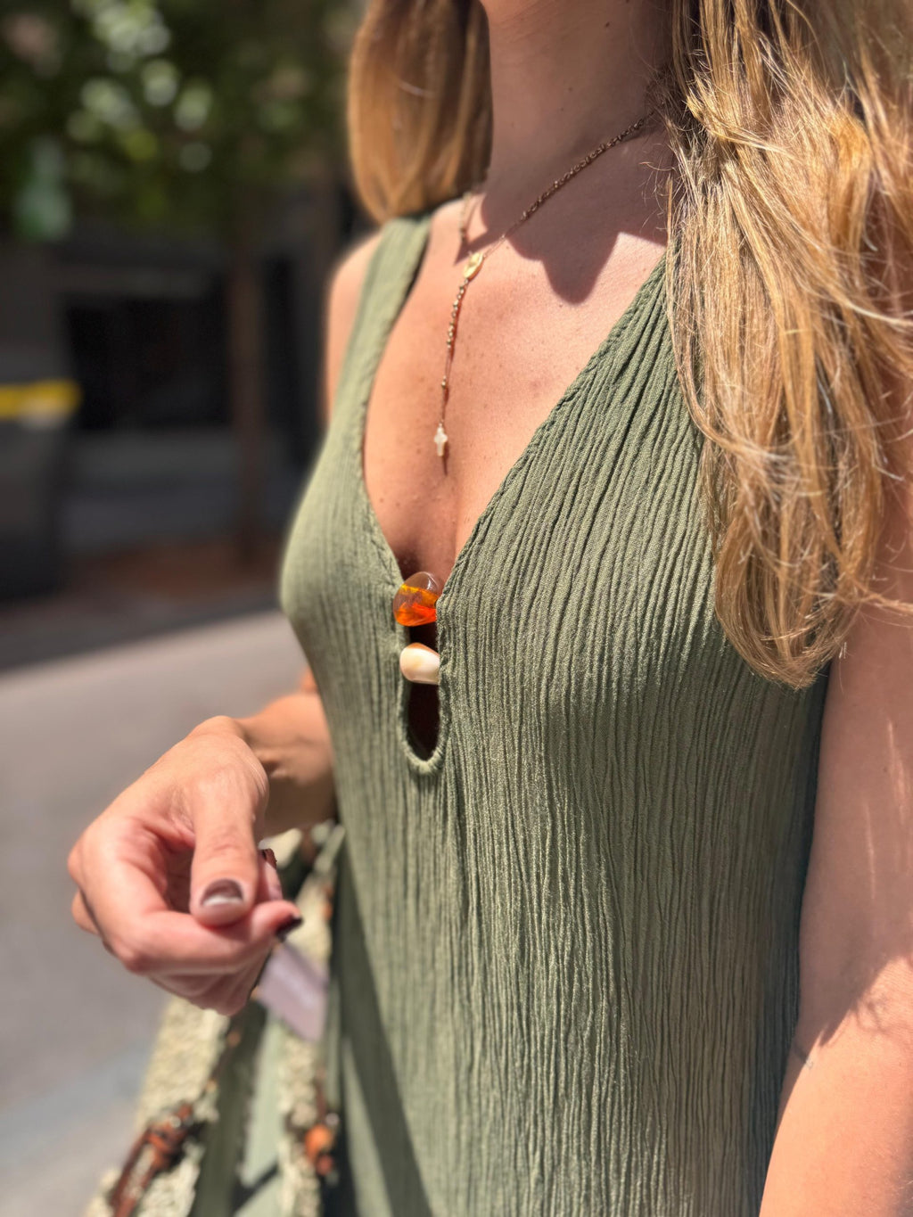 VESTIDO MIDI DETALLE PIEDRAS